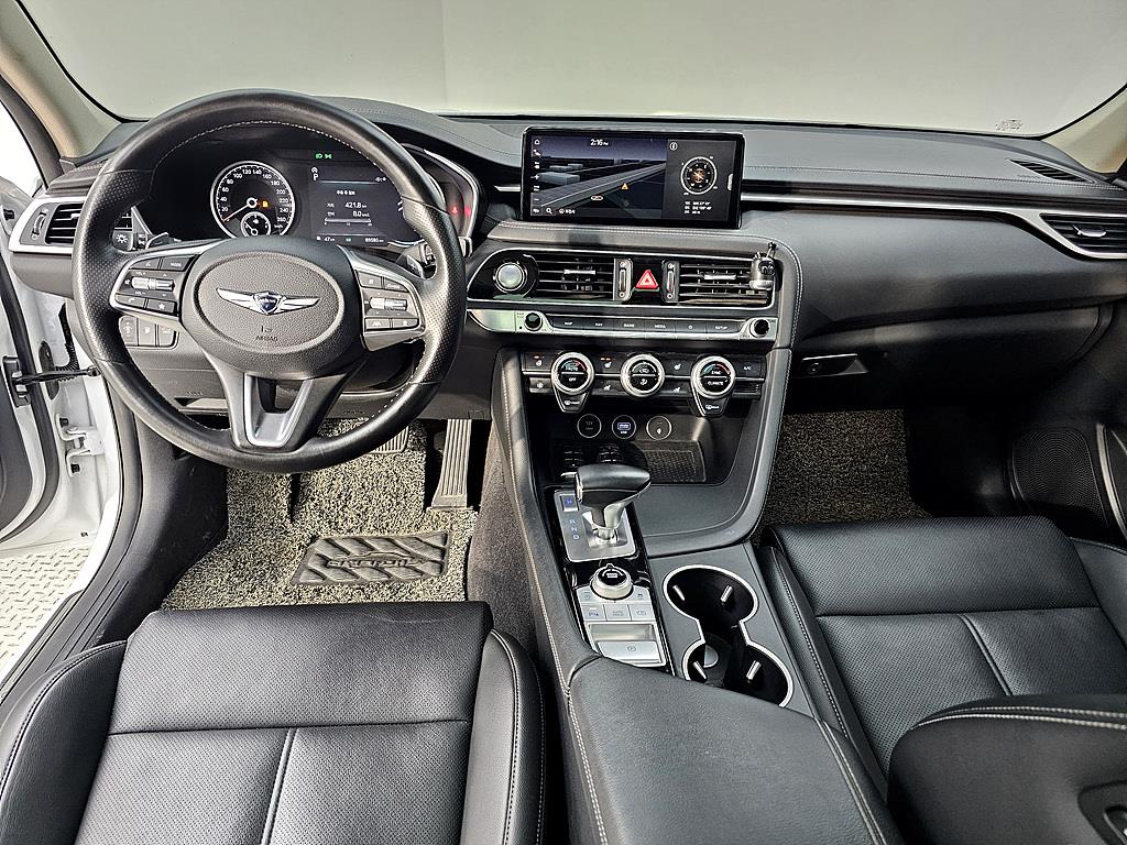 Genesis G70 - Vista 5