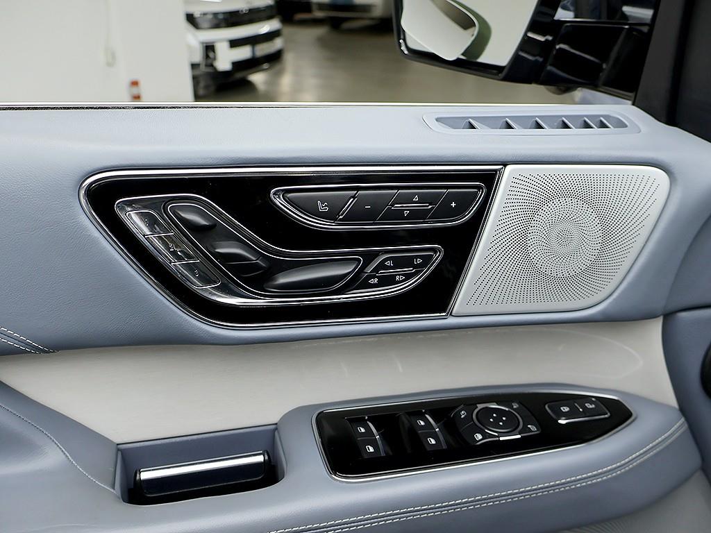 Lincoln Navigator 2018 Azul - Importación desde Corea - HF Imports Iquique - Foto 13