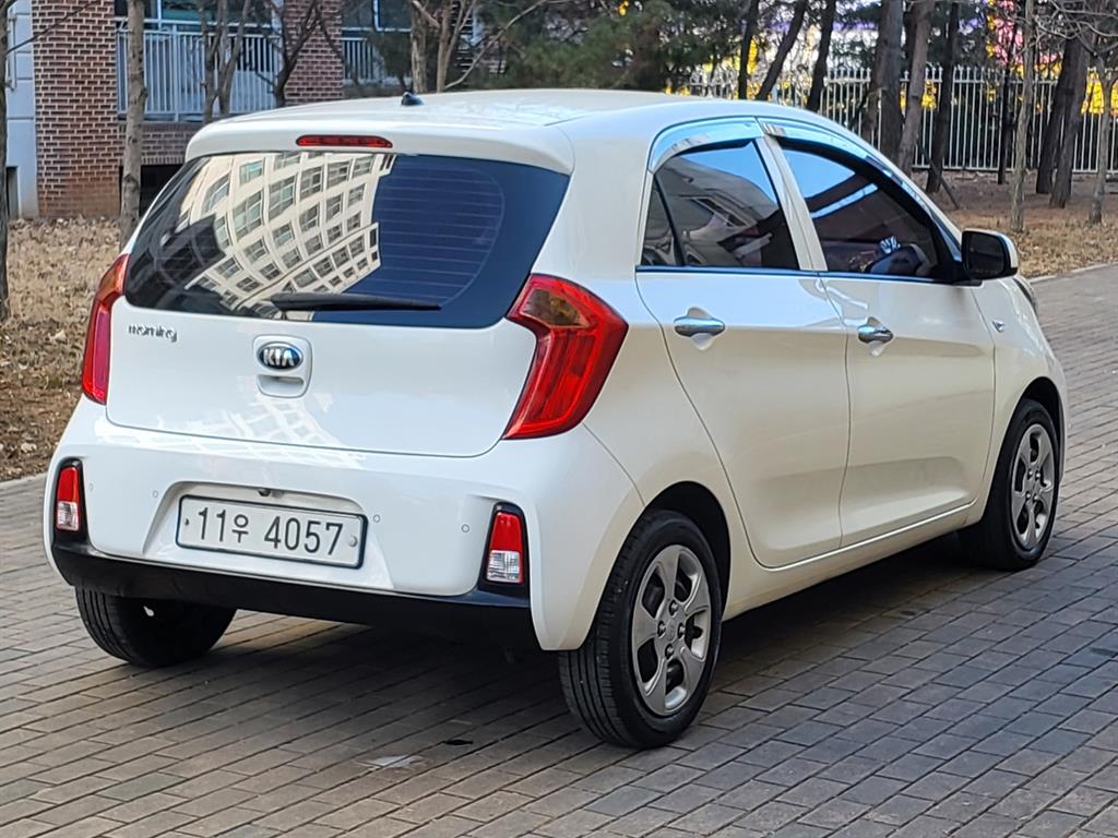 KIA Morning - Vista 5