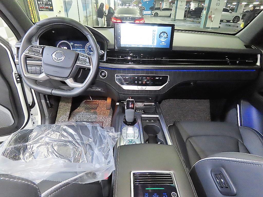 Ssangyong Rexton - Vista 10