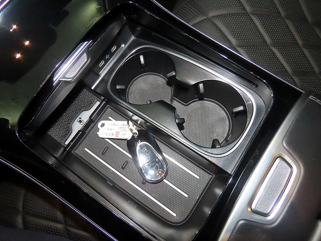 Mercedes Benz S Class - Vista 12