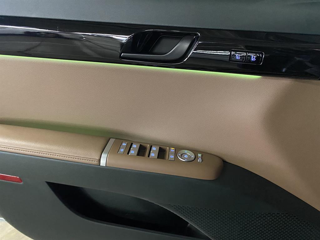 HYUNDAI Grandeur - Vista 11