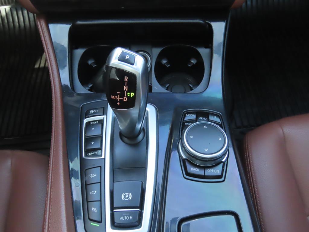 BMW 5 Series 2016 Negro - Importación desde Corea - HF Imports Iquique - Foto 9