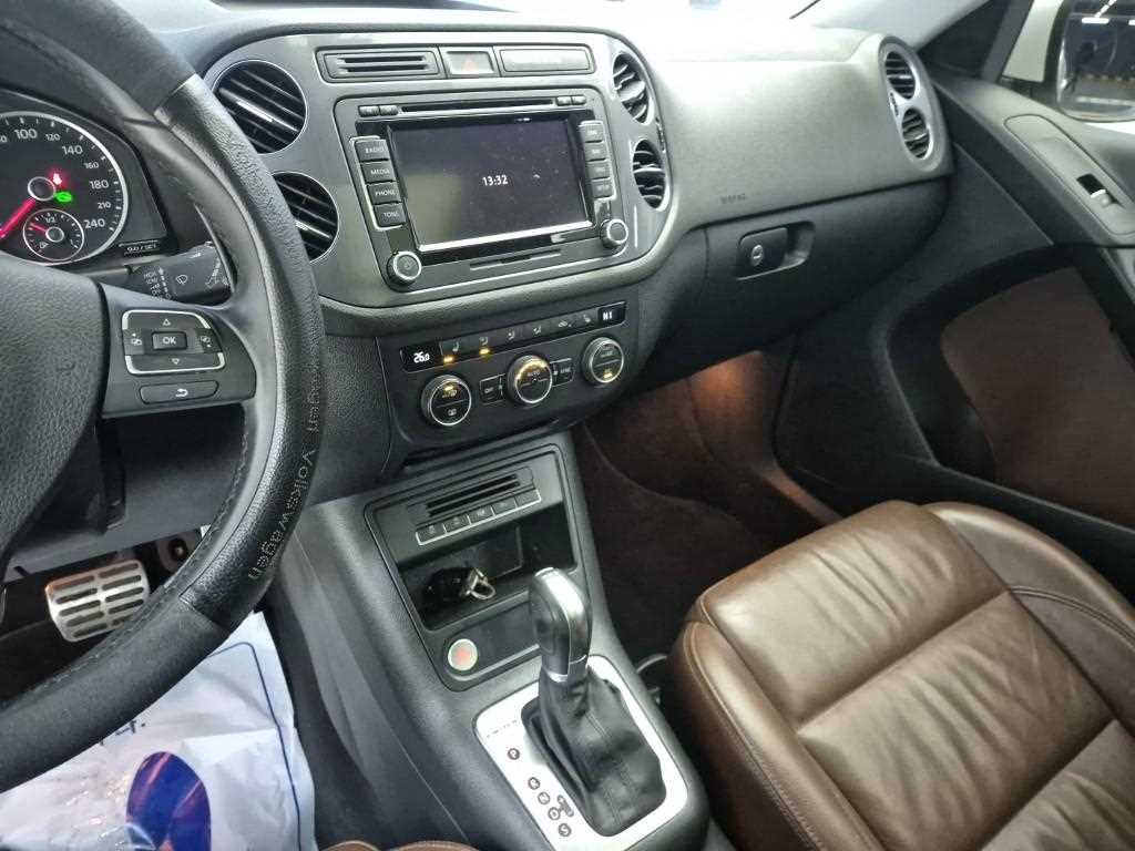 Volkswagen Tiguan - Vista 10