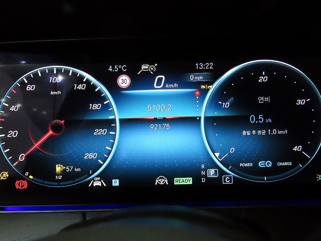 Mercedes Benz CLS Class - Vista 9