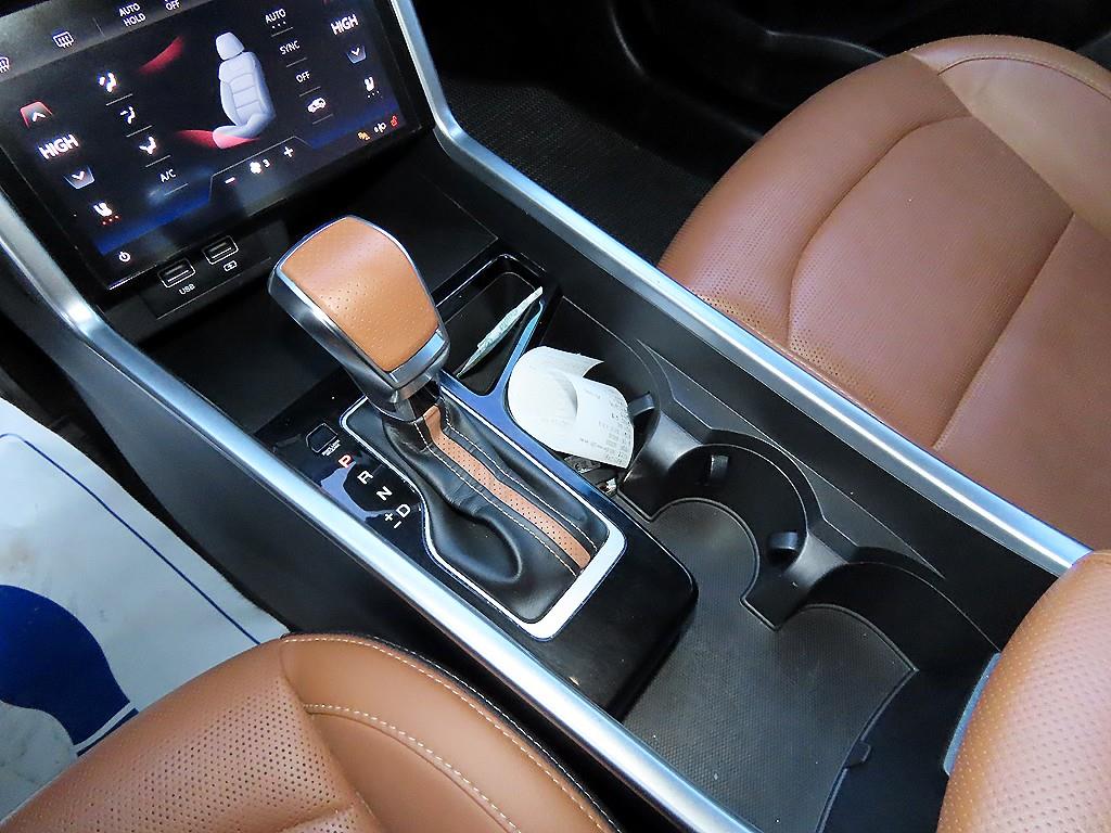 Ssangyong Torres - Vista 12