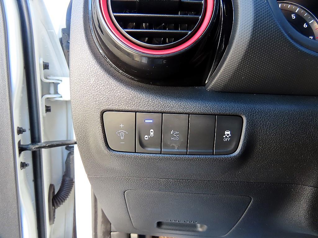 HYUNDAI Kona 2019 Blanco - Importación desde Corea - HF Imports Iquique - Foto 13