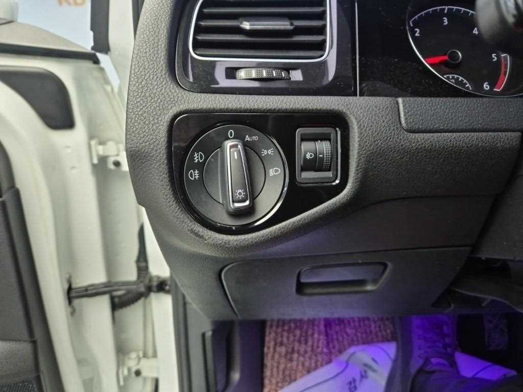 Volkswagen Golf 2015 Blanco - Importación desde Corea - HF Imports Iquique - Foto 17