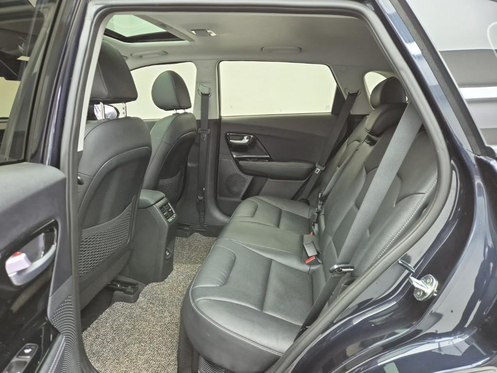 KIA Niro - Vista 12