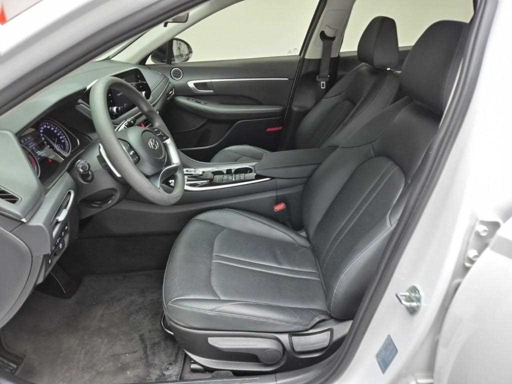 HYUNDAI Sonata - Vista 11