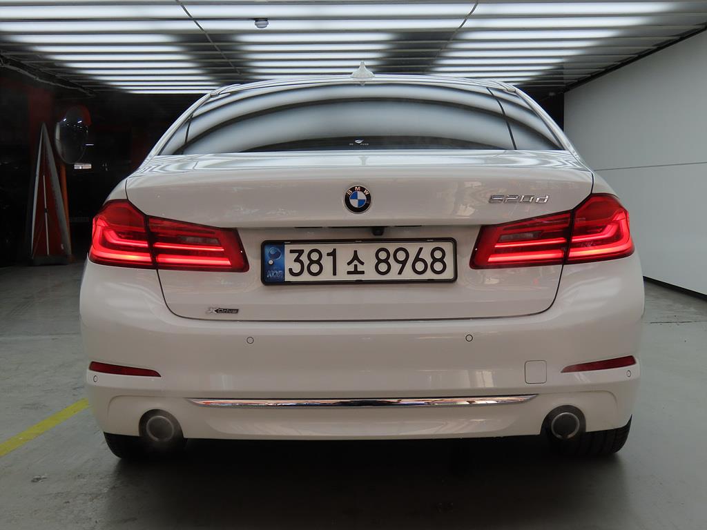 BMW 5 Series - Vista 4
