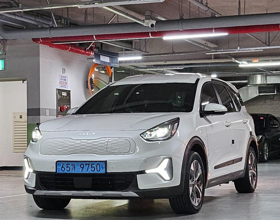 KIA Niro 2023 Blanco - Importación desde Corea - HF Imports Iquique - Foto 1