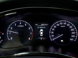 HYUNDAI Genesis - Vista 12