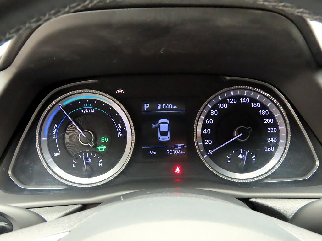 HYUNDAI Sonata - Vista 6