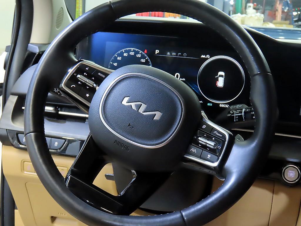 KIA Carnival 2023 the color of pearl - Importación desde Corea - HF Imports Iquique - Foto 16