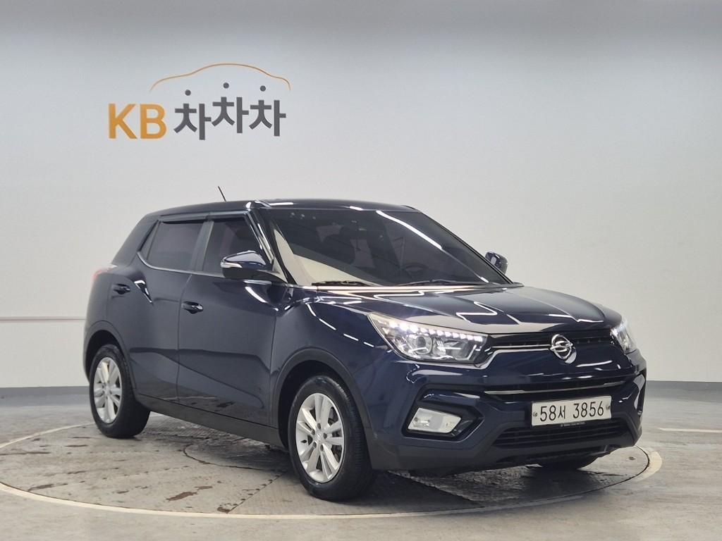 Ssangyong Tivoli - Vista 4