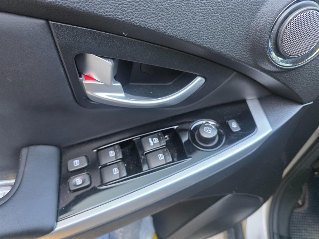 Ssangyong Korando - Vista 6