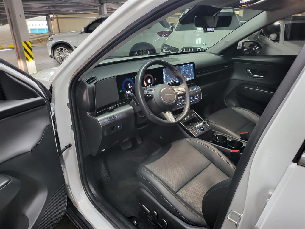 HYUNDAI Kona - Vista 7