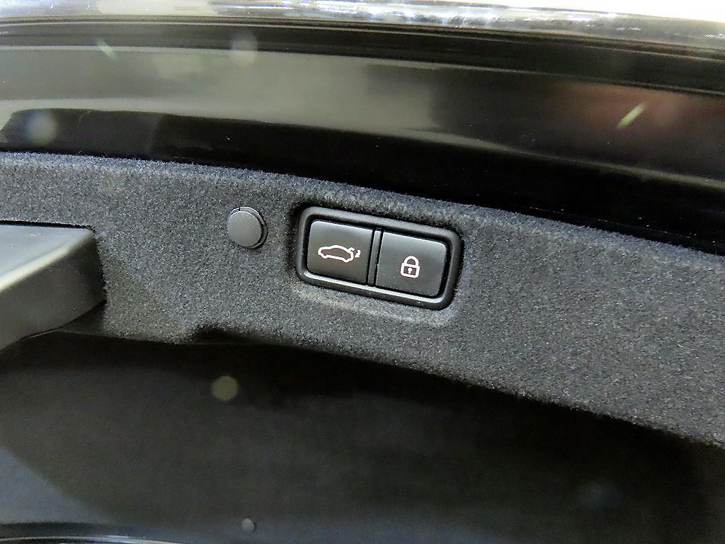 KIA K7 2018 Negro - Importación desde Corea - HF Imports Iquique - Foto 17