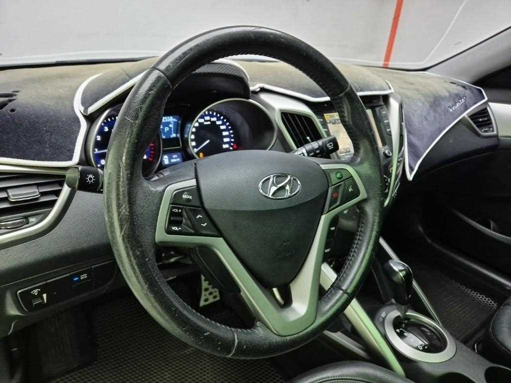 HYUNDAI Veloster - Vista 9