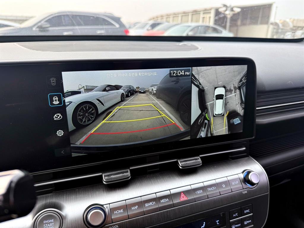 HYUNDAI Kona - Vista 12