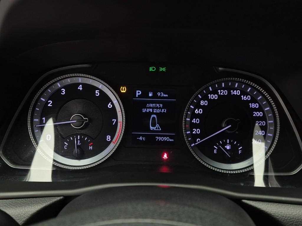 HYUNDAI Sonata - Vista 6