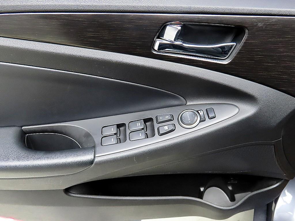 HYUNDAI Sonata - Vista 11