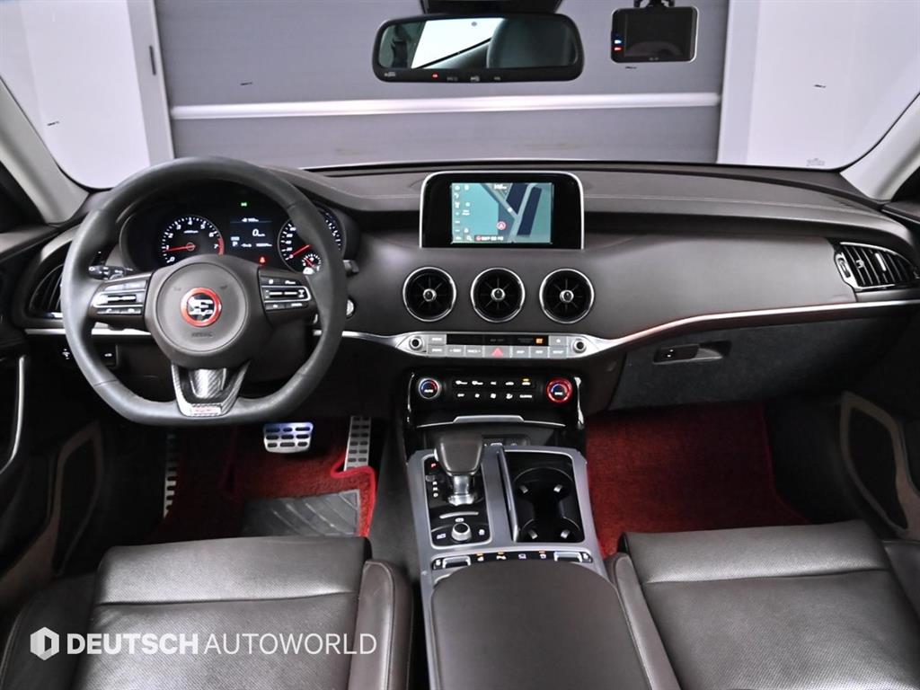 KIA Stinger - Vista 7