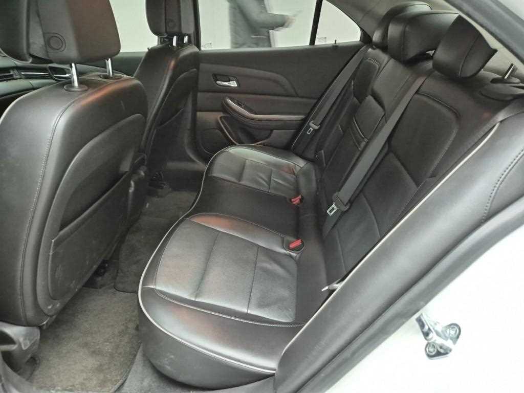 Chevrolet Malibu - Vista 12