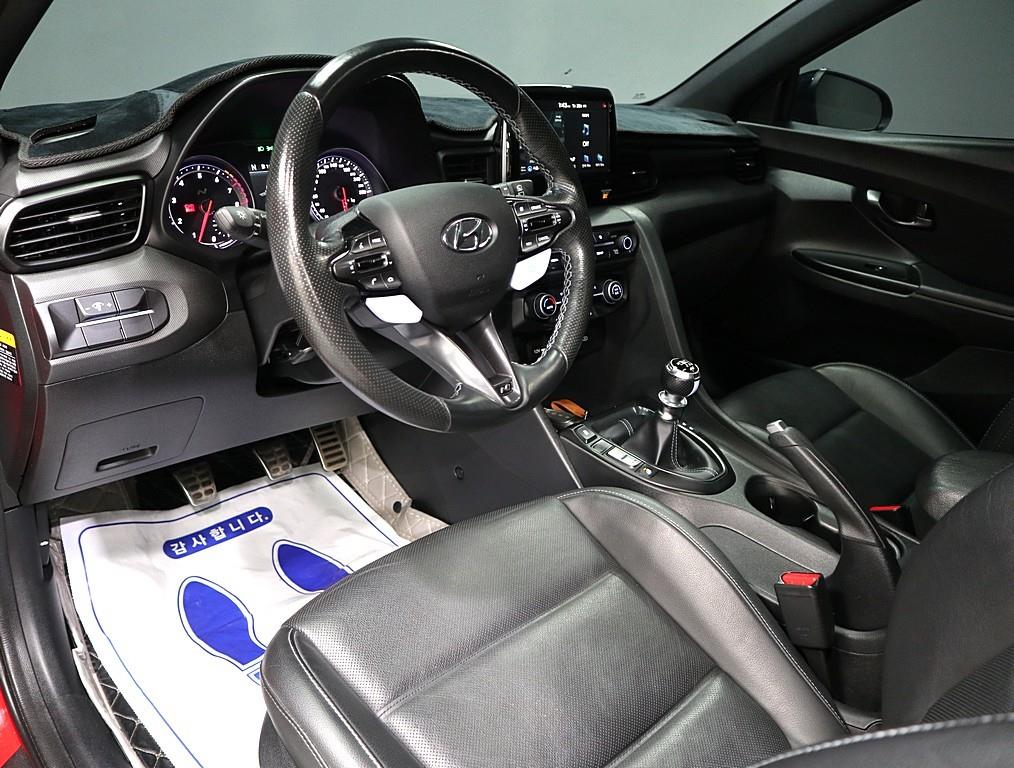 HYUNDAI Veloster - Vista 5