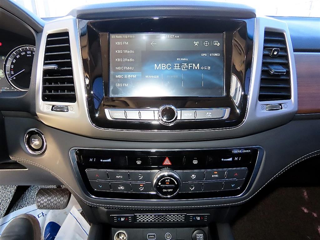 Ssangyong Rexton 2018 Plateado - Importación desde Corea - HF Imports Iquique - Foto 14