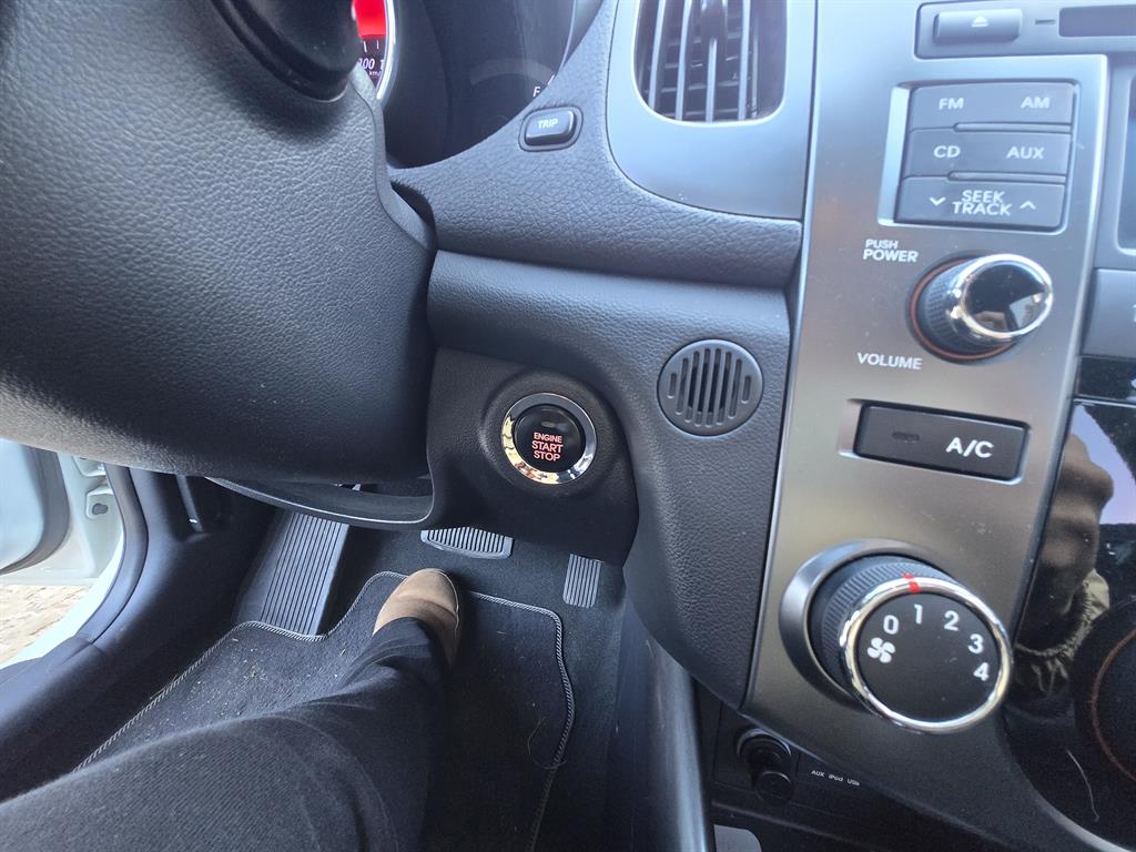 KIA Forte - Vista 11