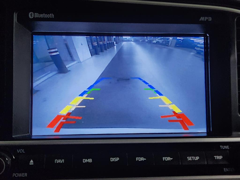 HYUNDAI Avante - Vista 7