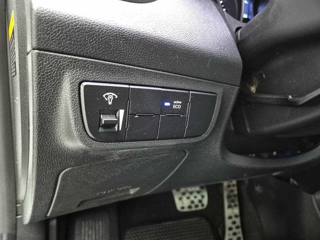 HYUNDAI Veloster 2012 Blanco - Importación desde Corea - HF Imports Iquique - Foto 17