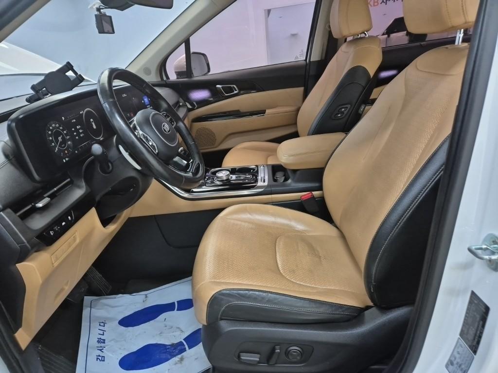 KIA Carnival - Vista 9