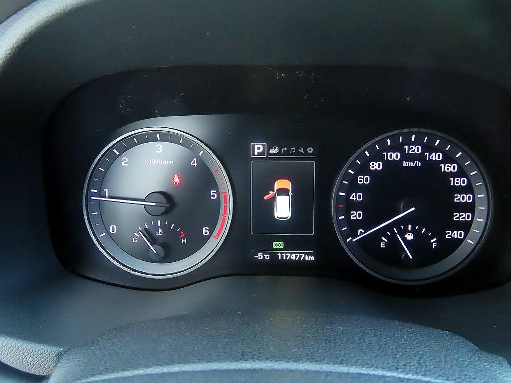 HYUNDAI Tucson - Vista 9