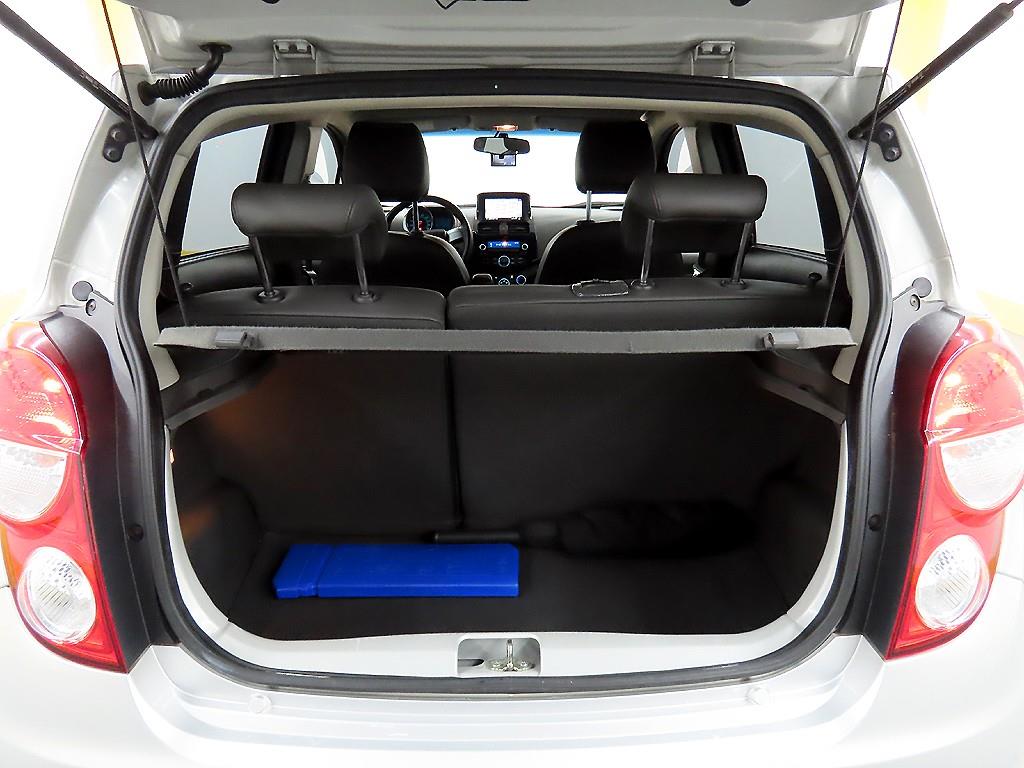 Chevrolet Spark 2014 Plateado - Importación desde Corea - HF Imports Iquique - Foto 18