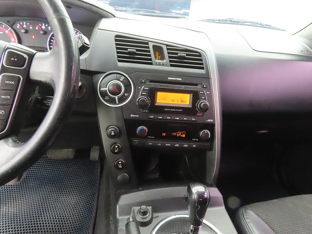 Ssangyong Korando - Vista 11