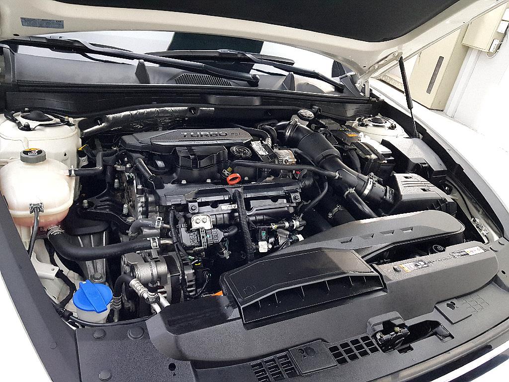 HYUNDAI Sonata - Vista 6