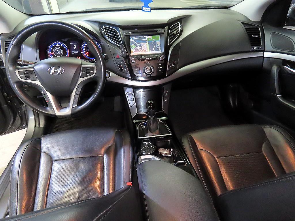 HYUNDAI i40 - Vista 10