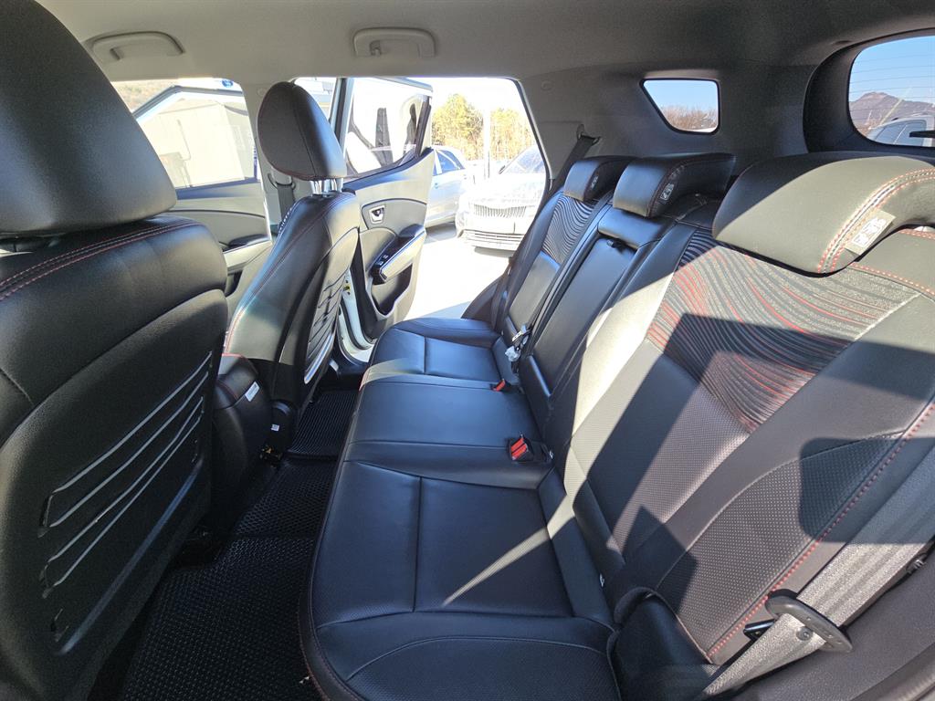 Ssangyong Tivoli - Vista 8