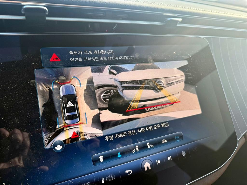 Mercedes Benz E class - Vista 12