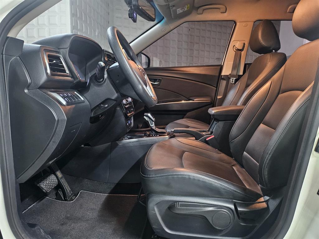 Ssangyong Tivoli - Vista 6