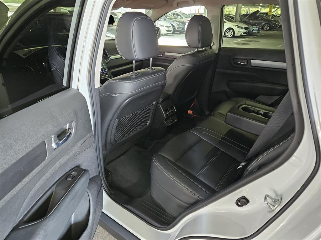 SAMSUNG QM6 - Vista 9