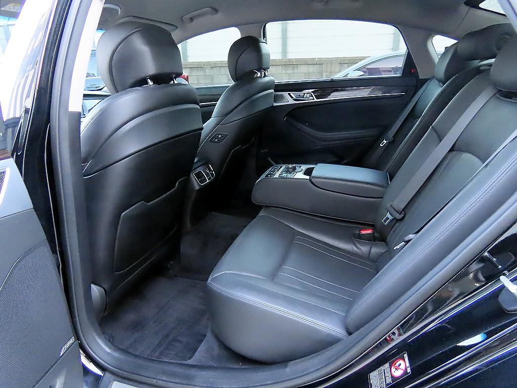 Genesis G80 - Vista 6