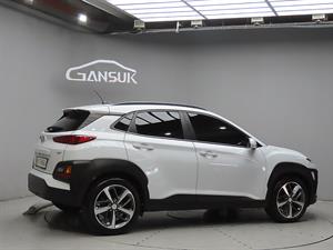 HYUNDAI Kona - Vista 8
