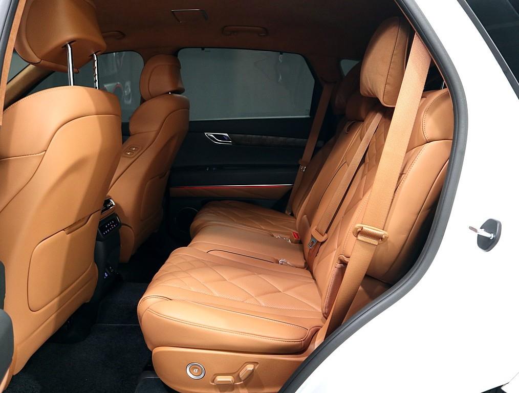 Genesis GV80 - Vista 10