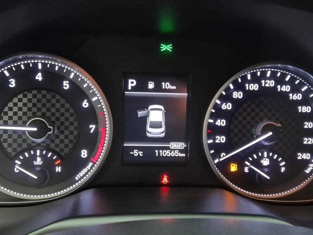 HYUNDAI Avante - Vista 6