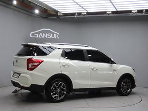 Ssangyong Tivoli - Vista 8