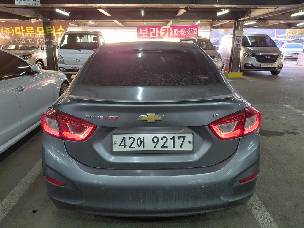 Chevrolet Cruise - Vista 5